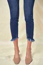 Load image into Gallery viewer, Madison KanCan Jeans
